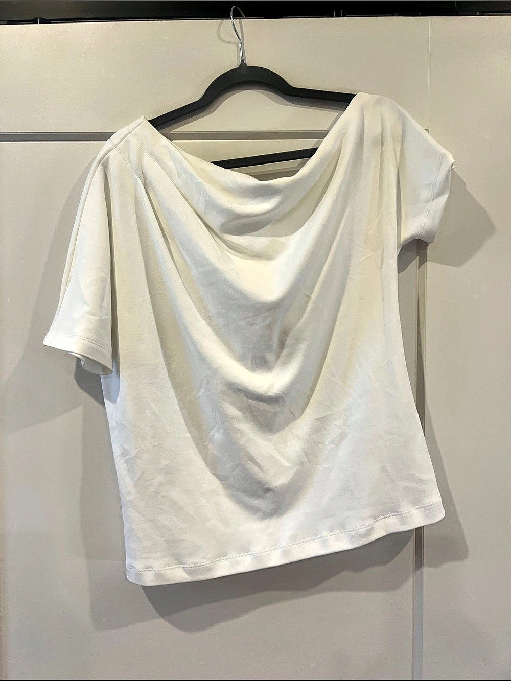 Babaton Gallery Top Cowl Neck Tee White Medium